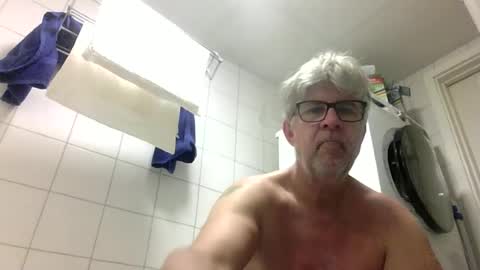 Snapshot of baggelina75 chatting on July 2026 04:07:02 AM baggelina75 online show from July 2026 04:07:02 AM