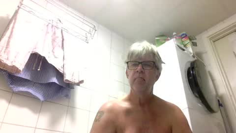 Snapshot of baggelina75 chatting on July 2026 07:56:02 AM baggelina75 online show from July 2026 07:56:02 AM