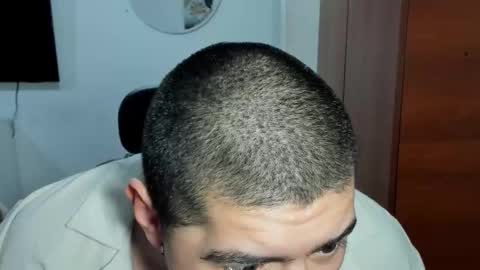 Andres -  online show from December 2025 11:49:02 AM