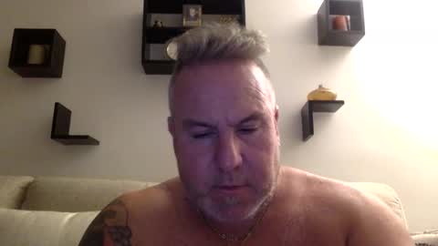 banana5289 online show from January 2025 12:01:01 AM