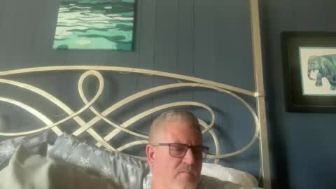 Snapshot of bapeter218 chatting on December 2025 08:25:01 PM bapeter218 online show from December 2025 08:25:01 PM
