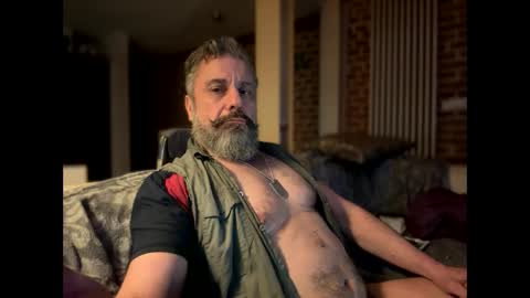 Snapshot of barba71 chatting on January 2025 11:31:02 AM Military man 69 online show from January 2025 11:31:02 AM