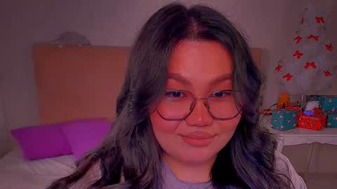 Barbie Kim online show from February 2025 07:49:01 PM