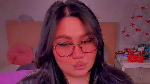 Barbie Kim online show from February 2025 09:56:02 PM