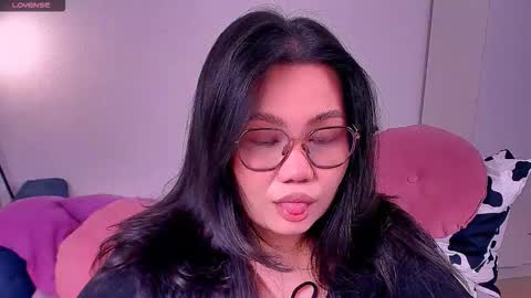 Barbie Kim online show from March 2026 04:24:02 AM