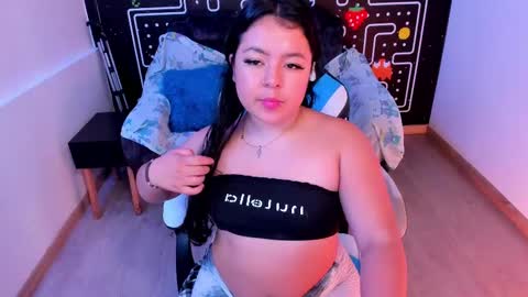 Snapshot of barbara_honey chatting on February 2025 06:46:02 PM Barbara online show from February 2025 06:46:02 PM