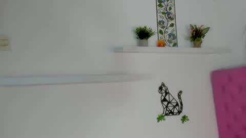 Barbie Hills online show from November 2025 07:24:01 PM