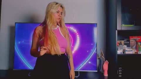 barbarasiren online show from September 2025 04:53:02 PM