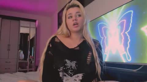 barbarasiren online show from September 2025 02:21:01 PM