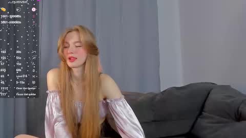 Kendall online show from February 2025 10:10:01 PM