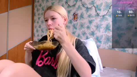 Snapshot of barbie_angel_ chatting on April 2026 11:54:02 AM Barbie online show from April 2026 11:54:02 AM