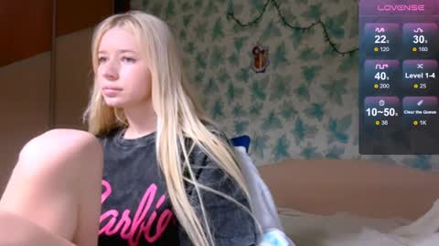 Snapshot of barbie_angel_ chatting on April 2026 04:58:02 PM Barbie online show from April 2026 04:58:02 PM