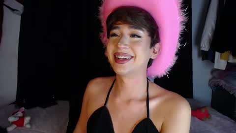          I work from home this is my room 3 online show from December 2024 11:11:02 AM