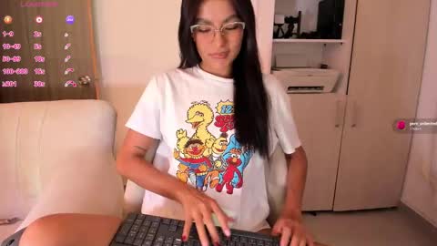 Snapshot of barbie_brunette3 chatting on November 2025 03:43:02 AM independet model online show from November 2025 03:43:02 AM