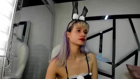 Barbie online show from October 2025 01:58:01 PM