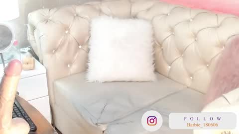 Snapshot of barbiefox_ chatting on February 2025 02:35:02 PM barbiefox_ online show from February 2025 02:35:02 PM