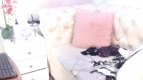 Snapshot of barbiefox_ chatting on June 2026 12:03:01 AM barbiefox_ online show from June 2026 12:03:01 AM