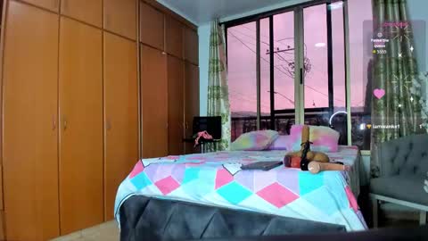 Barbiefoxx online show from September 2025 08:12:02 PM