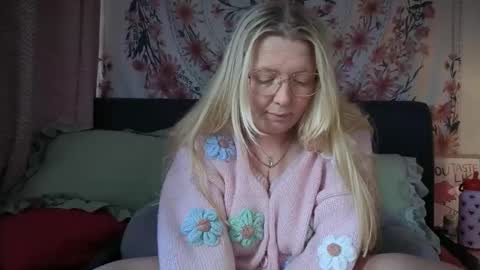 barbiegirl966 online show from April 2026 09:37:01 AM