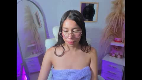 Snapshot of barbiegirl___ chatting on March 2025 08:21:02 AM barbiegirl___ online show from March 2025 08:21:02 AM