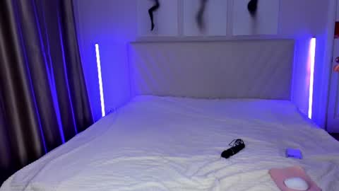 Snapshot of barbielina_ chatting on July 2026 09:08:01 PM Emma online show from July 2026 09:08:01 PM