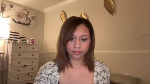 chicka online show from July 2026 03:44:02 AM