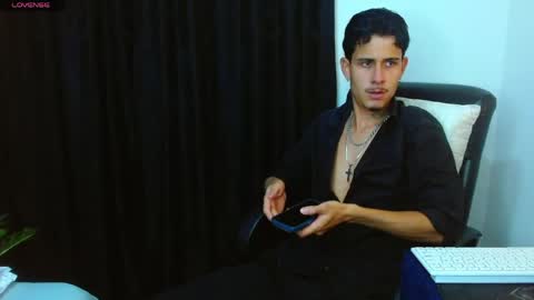Snapshot of bastiaan_28 chatting on May 2026 12:30:02 AM Bastian online show from May 2026 12:30:02 AM