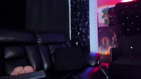 Snapshot of bastian_ruiz chatting on November 2025 05:40:02 AM bastian online show from November 2025 05:40:02 AM