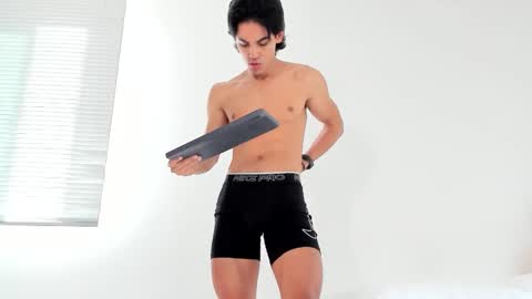 Bastian Maalouf  online show from October 2025 08:17:02 PM