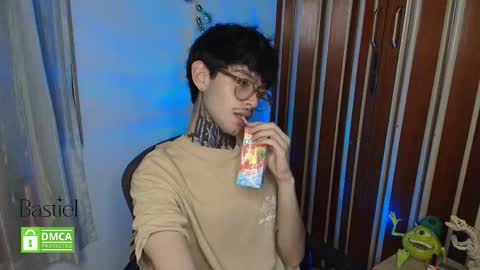 Bastiel online show from October 2025 04:59:01 AM