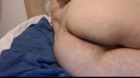 bastien781 online show from December 2024 05:32:01 PM