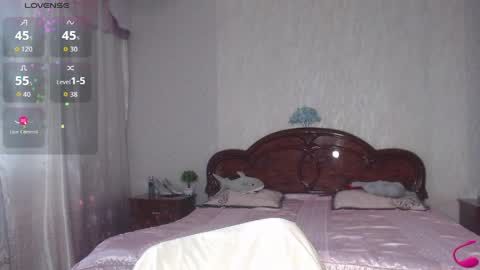 Snapshot of batari_giya chatting on June 2026 08:39:02 AM Lara online show from June 2026 08:39:02 AM