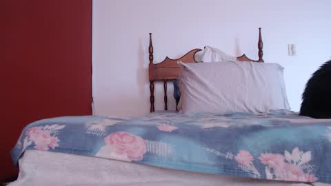 bayonette_black online show from October 2025 12:11:01 PM