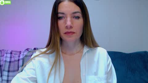 bb__bonami_ online show from November 2025 03:44:02 PM