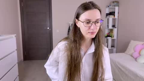 Snapshot of bb_lourels_ chatting on May 2026 05:51:01 PM Lourel I will be here on and online show from May 2026 05:51:01 PM