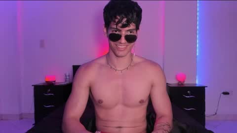 Valentino online show from January 2025 03:17:01 AM