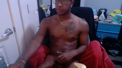 Snapshot of bbc_elrey chatting on June 2026 04:01:01 AM Racks online show from June 2026 04:01:01 AM