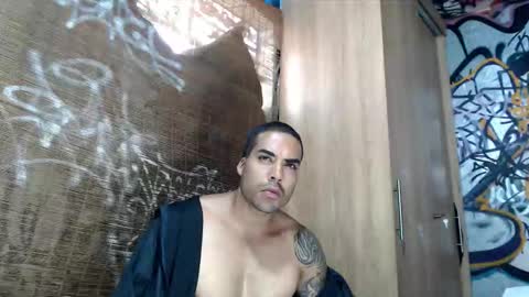 Justin online show from November 2025 08:41:02 PM