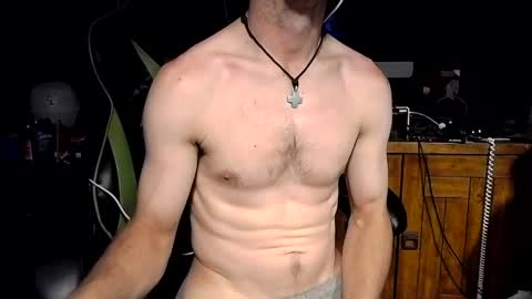 bchillin28 online show from May 2026 06:48:02 PM