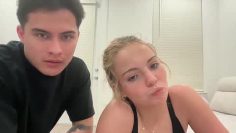 Snapshot of beachbabes999 chatting on February 2026 05:25:02 AM beachbabes999 online show from February 2026 05:25:02 AM