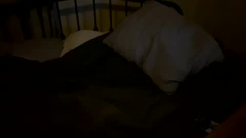 BeachyMILF online show from October 2025 02:54:01 AM