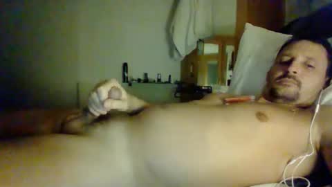 Snapshot of bearboudior chatting on December 2025 11:42:01 PM bearboudior online show from December 2025 11:42:01 PM