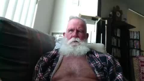 beardbushy online show from September 2025 03:44:02 PM