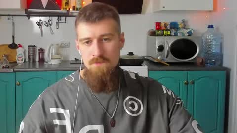 Zeus online show from December 2024 08:37:01 PM