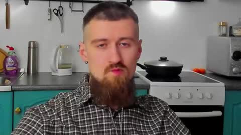 Snapshot of bearded_legend chatting on February 2026 12:26:01 PM Zeus online show from February 2026 12:26:01 PM