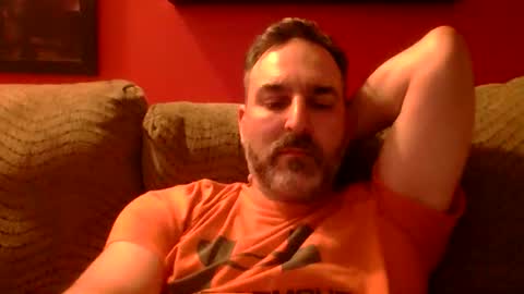 Snapshot of beardedambition chatting on May 2026 12:27:01 AM beardedambition online show from May 2026 12:27:01 AM