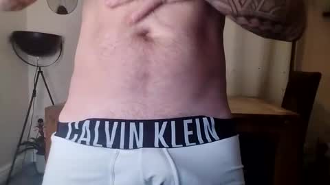 beardedtattedguy online show from November 2025 12:21:02 AM