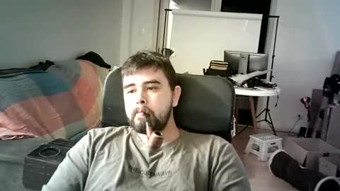 Snapshot of beartsmkr chatting on October 2025 06:11:02 AM beartsmkr online show from October 2025 06:11:02 AM