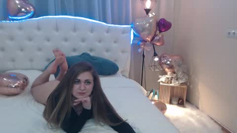 beataangel online show from February 2025 01:39:02 PM