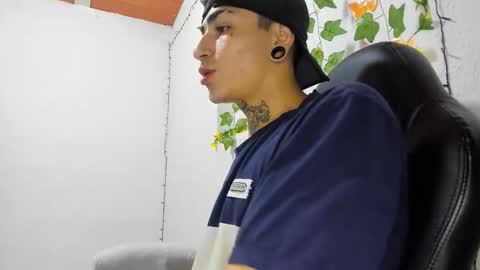 Snapshot of beatandtalk chatting on November 2025 04:40:02 PM beatandtalk online show from November 2025 04:40:02 PM